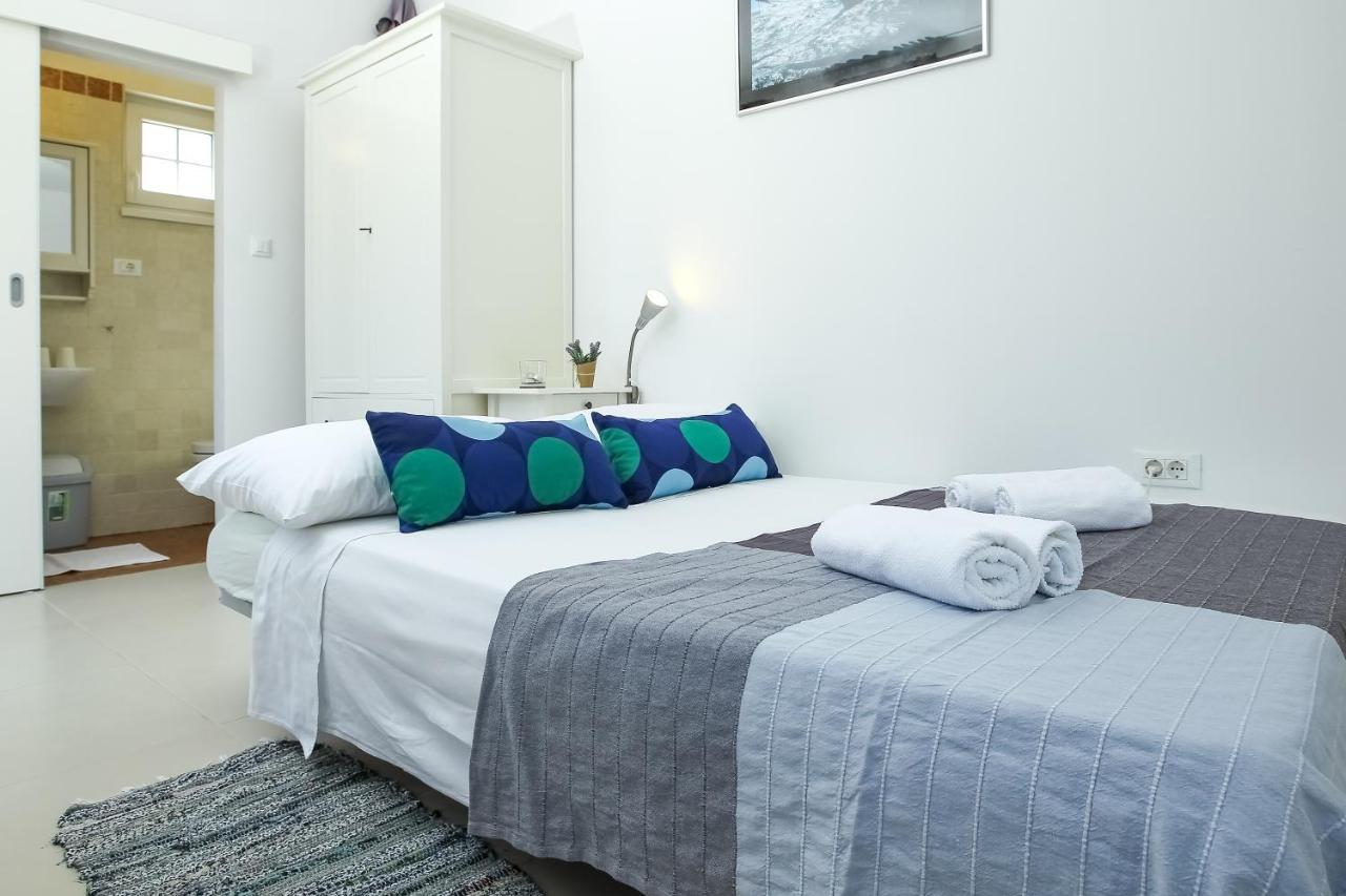 Rougemarin Apartments บีโอกราดนาโมรู ภายนอก รูปภาพ