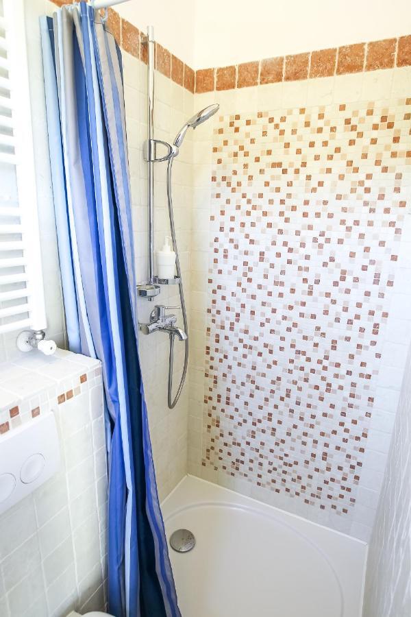 Rougemarin Apartments บีโอกราดนาโมรู ภายนอก รูปภาพ