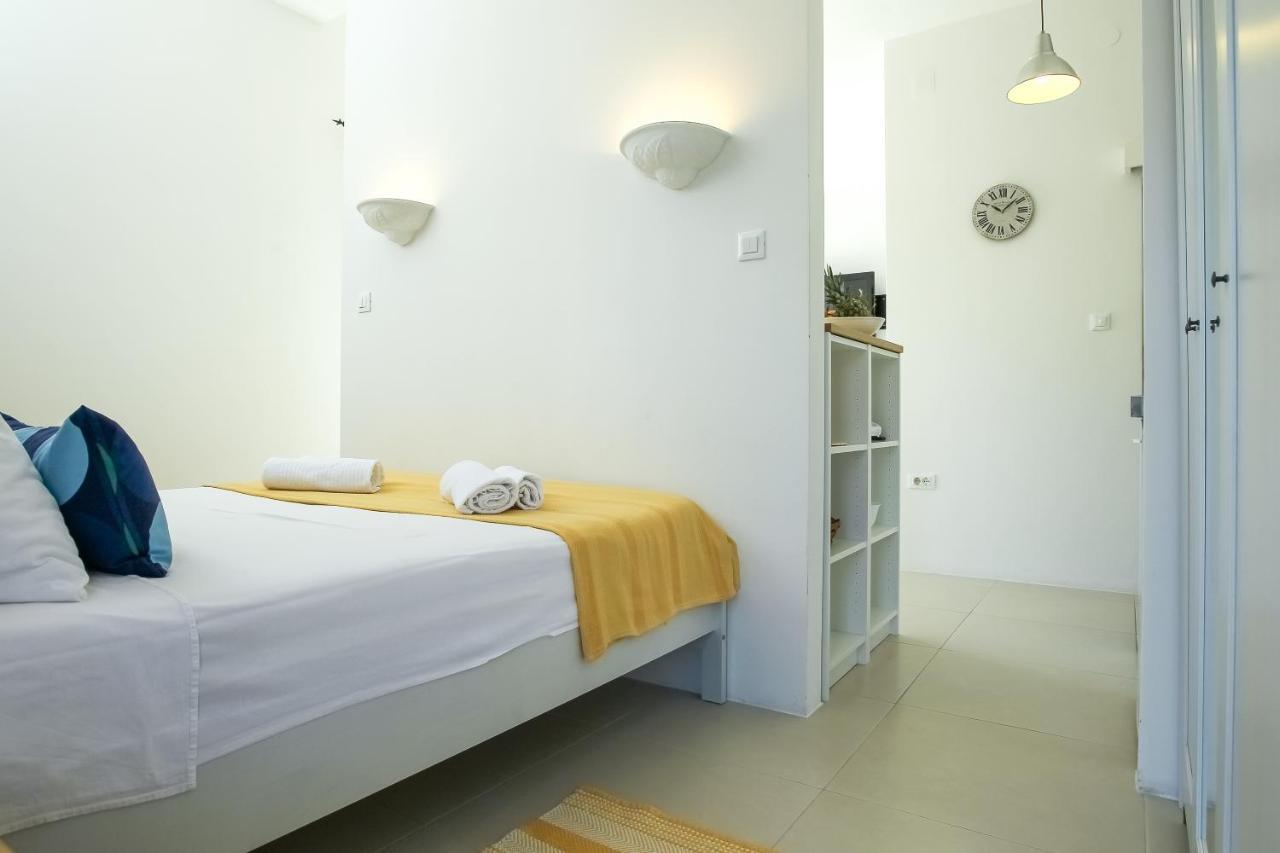 Rougemarin Apartments บีโอกราดนาโมรู ภายนอก รูปภาพ
